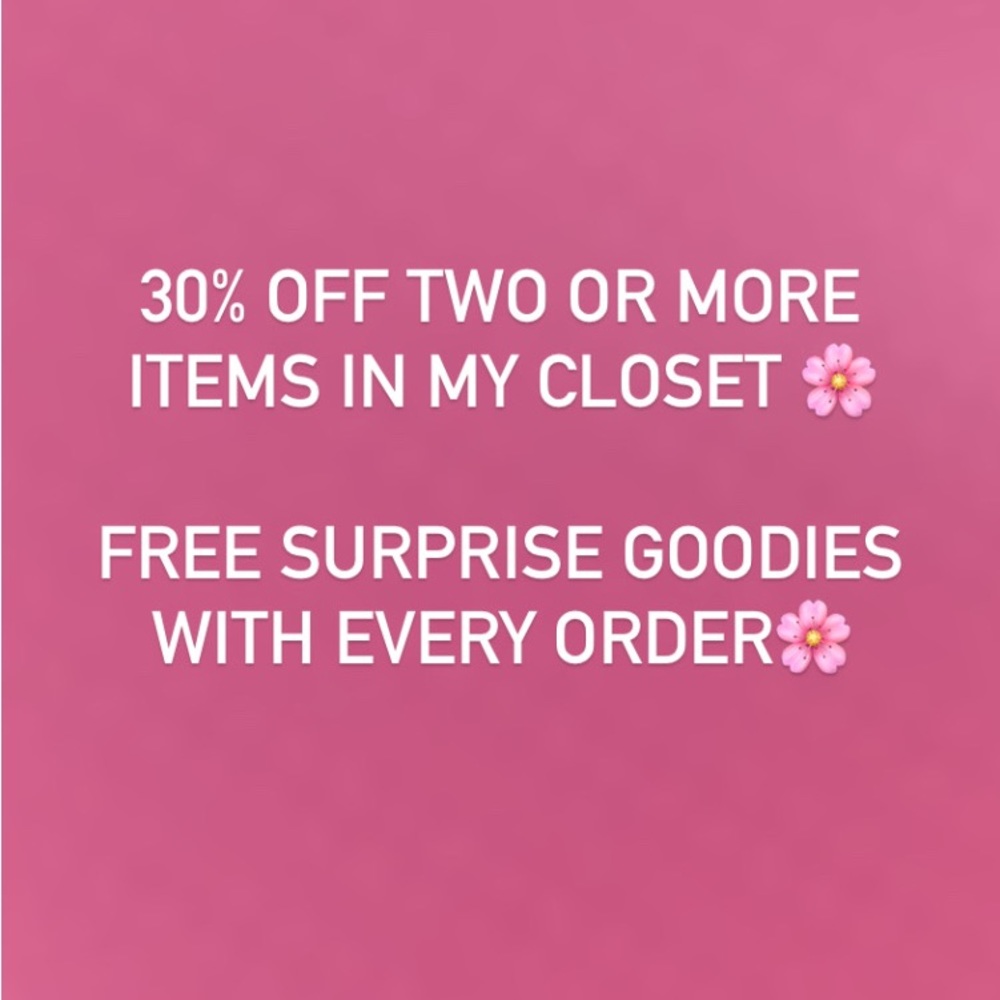 ‼️30% OFF TWO OR MORE ITEMS IN MY CLOSET‼️